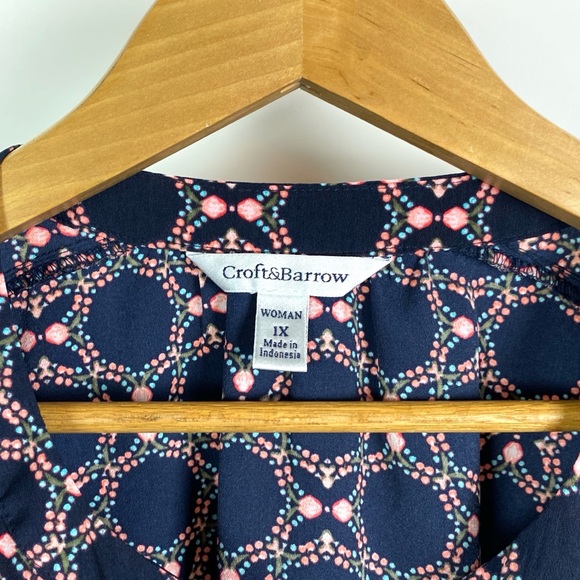 Croft & Barrow Women's Blue Button Up Top 1198 - Picture 4 of 6